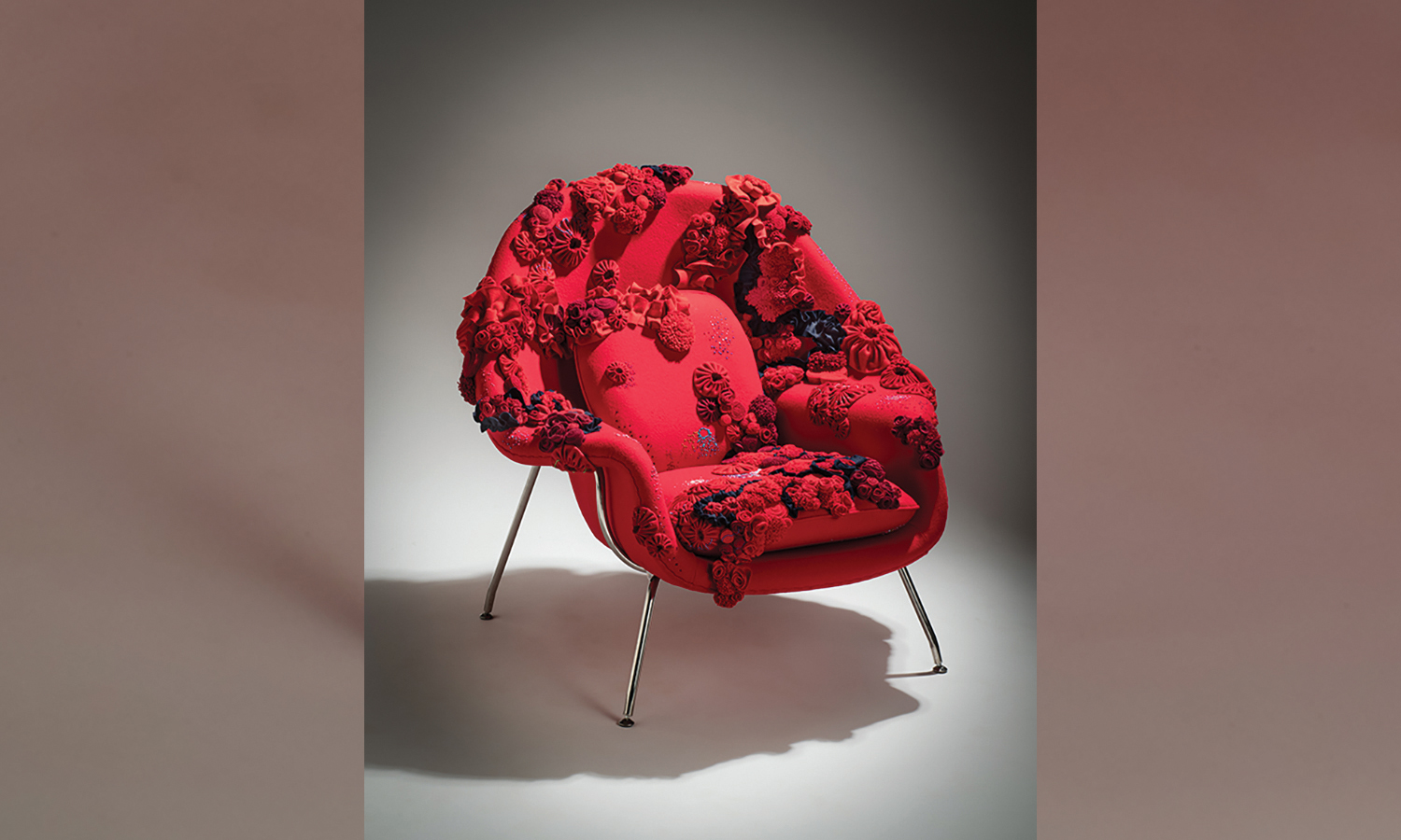 womb-chair-speaks-at-winterthur-museum